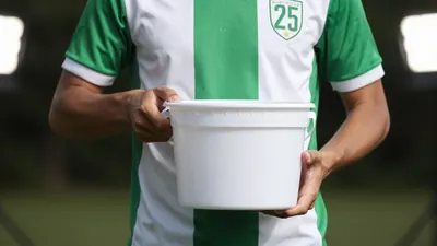 Comedian Tam Cowan is supporting Greenock Morton by raising funds and auctioning a prize